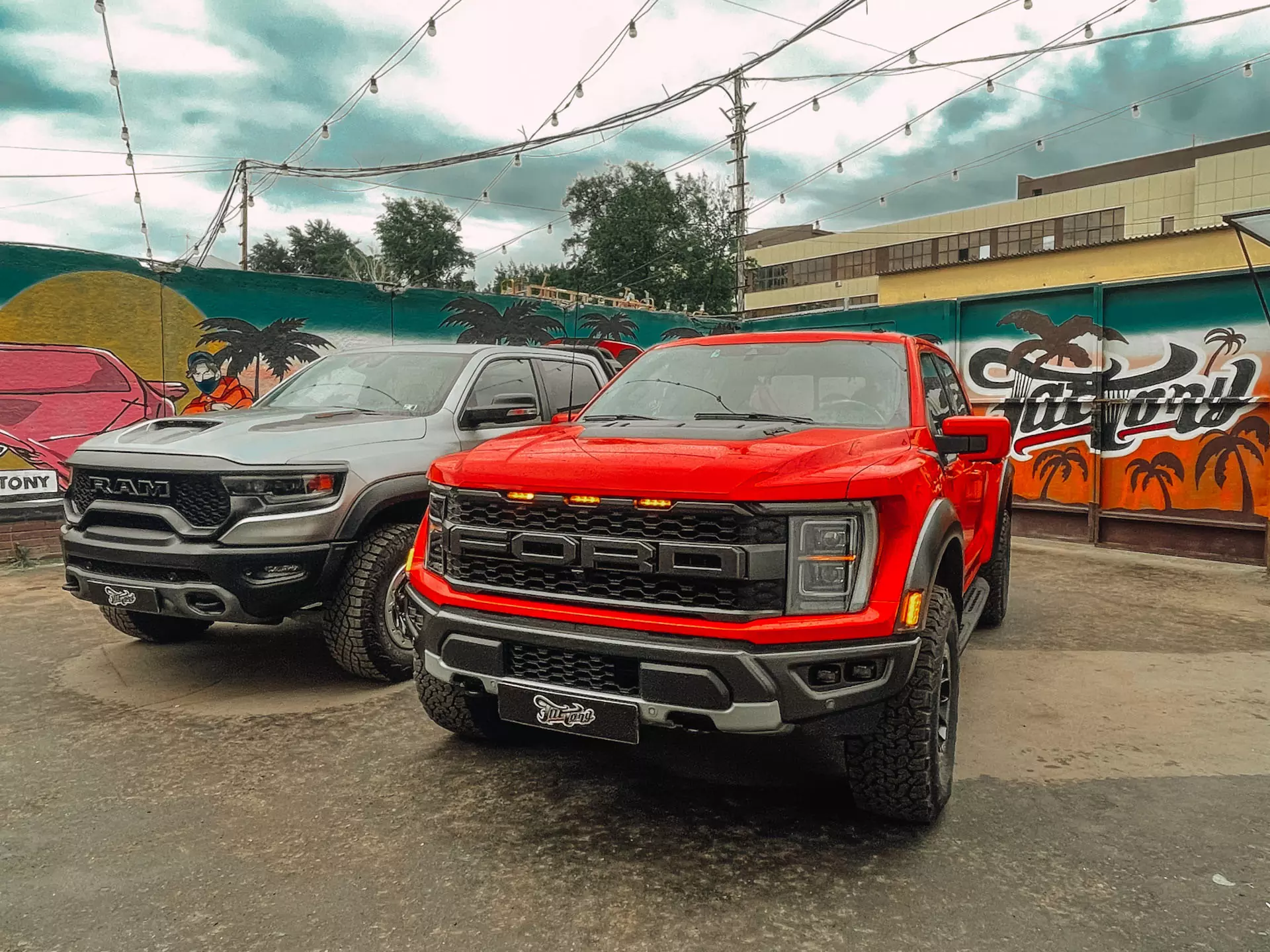 RAM TRX vs FORD F-150 RAPTOR. Кто кого?